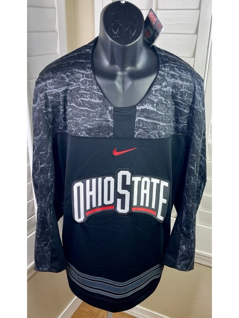 Nike NCAA Ohio State Buckeyes Black Ice Hockey Jersey - Men’s Large - NWT $130